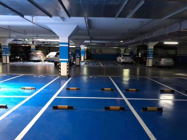 環(huán)氧地坪施工現(xiàn)場1